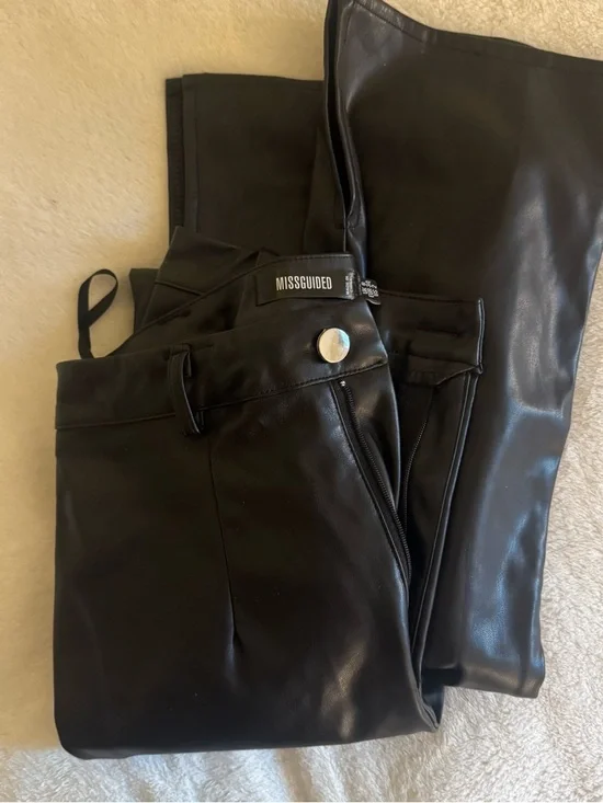 Missguided Black Faux Leather Straight-Leg Pants - Picture 3 of 4